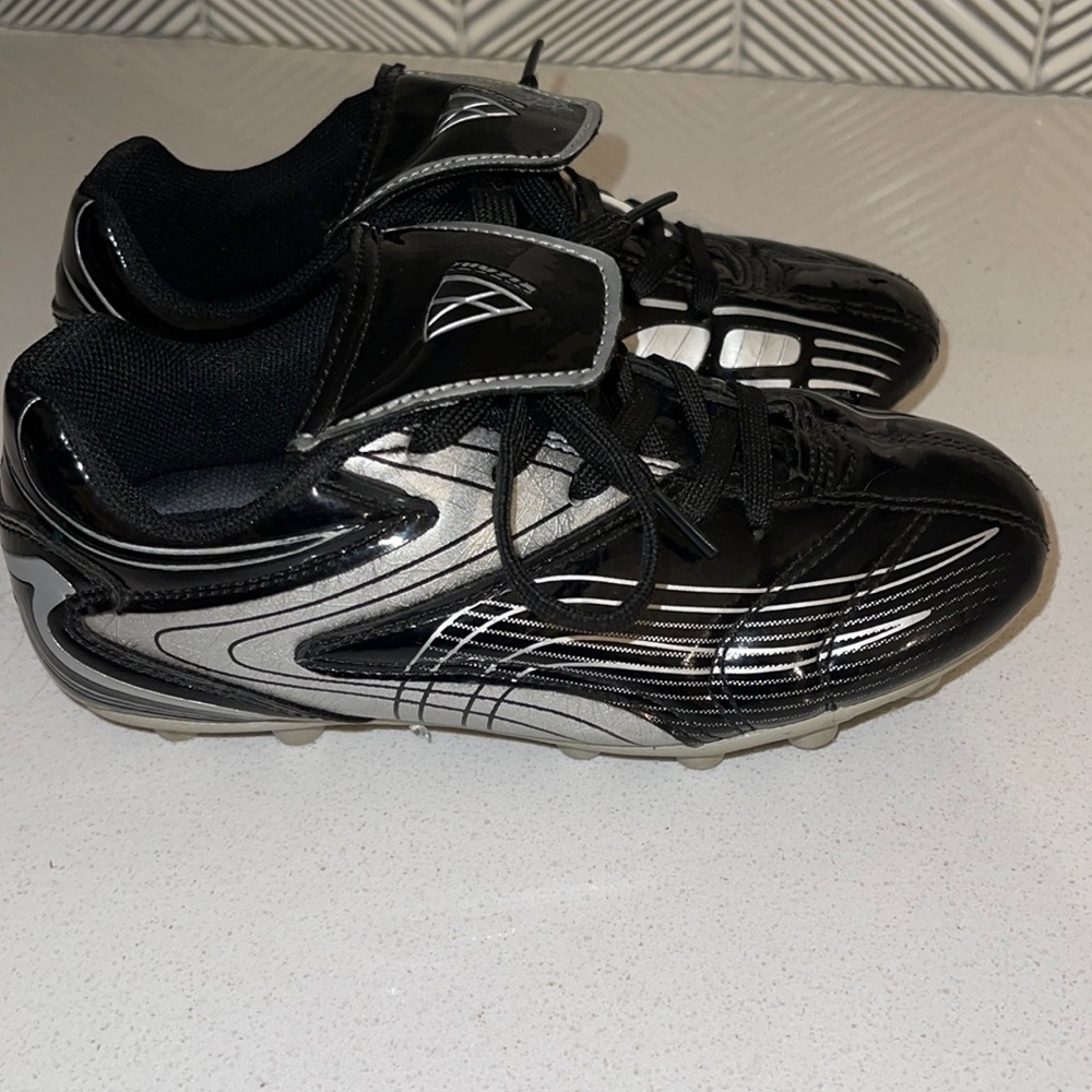 Toddler Vizani Soccer Cleats sz 12